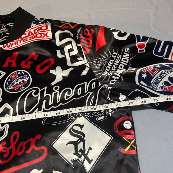 Men's Chicago White Sox Pro Standard Black Allover Print Satin Full-Snap Jacket - Picture 5 of 10